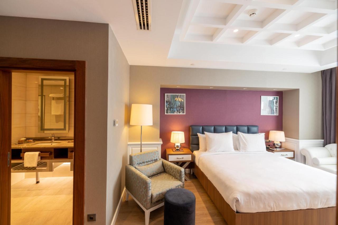 Questa Thermal & Spa Hotel เอสเกซีเฮียร์ ภายนอก รูปภาพ