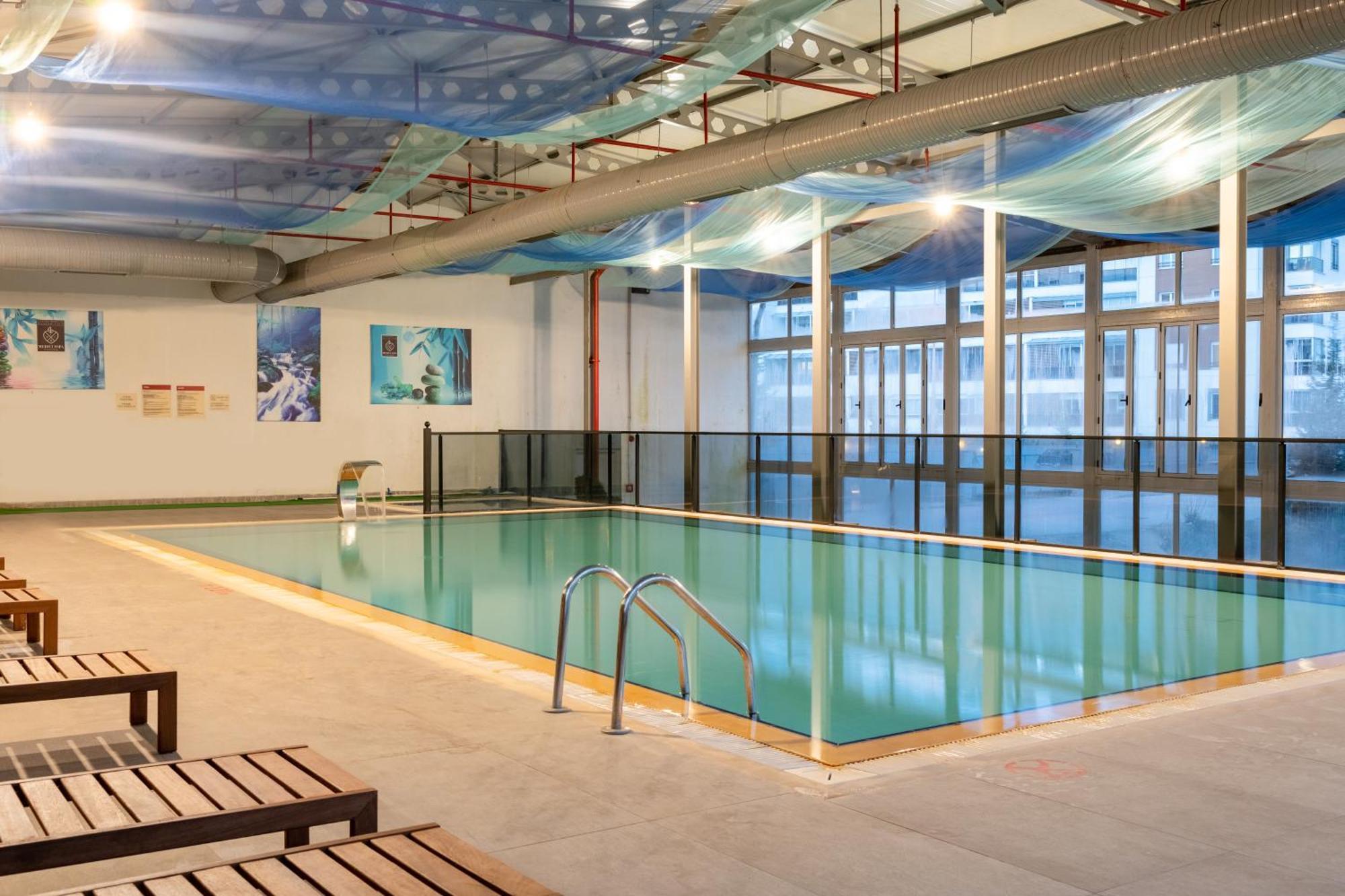 Questa Thermal & Spa Hotel เอสเกซีเฮียร์ ภายนอก รูปภาพ